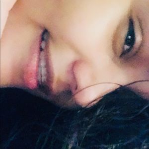 Meet your Posher, Destinee